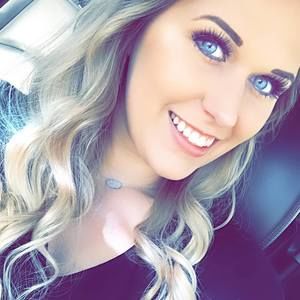 Meet your Posher, Hali